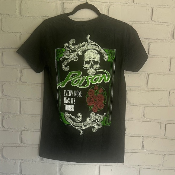 NWOT Poison Band Graphic Tee size S - Picture 4 of 5